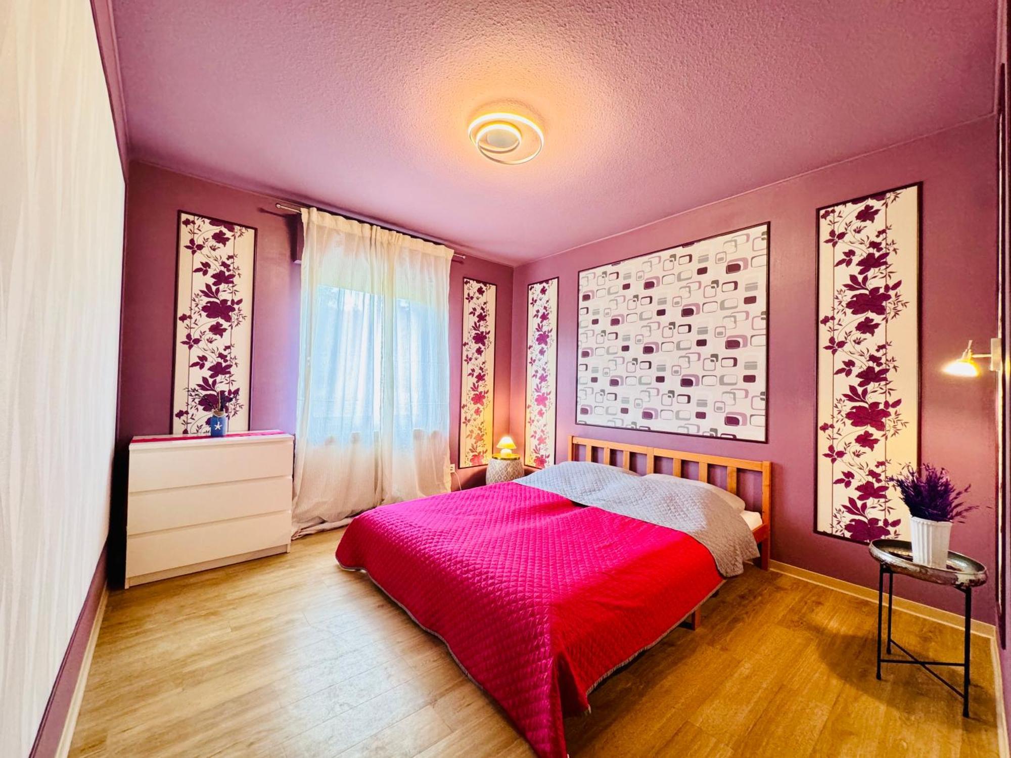 Bookeinfach Bad Ems - Private - Sauna Jacuzzi Whirlpool Swimmingpool Alahna Sup Beachvolleyball Billiards Ping Pong Cinema Theater Music Disco Ball Bbq Und Parkplaetze Apartamento Exterior foto