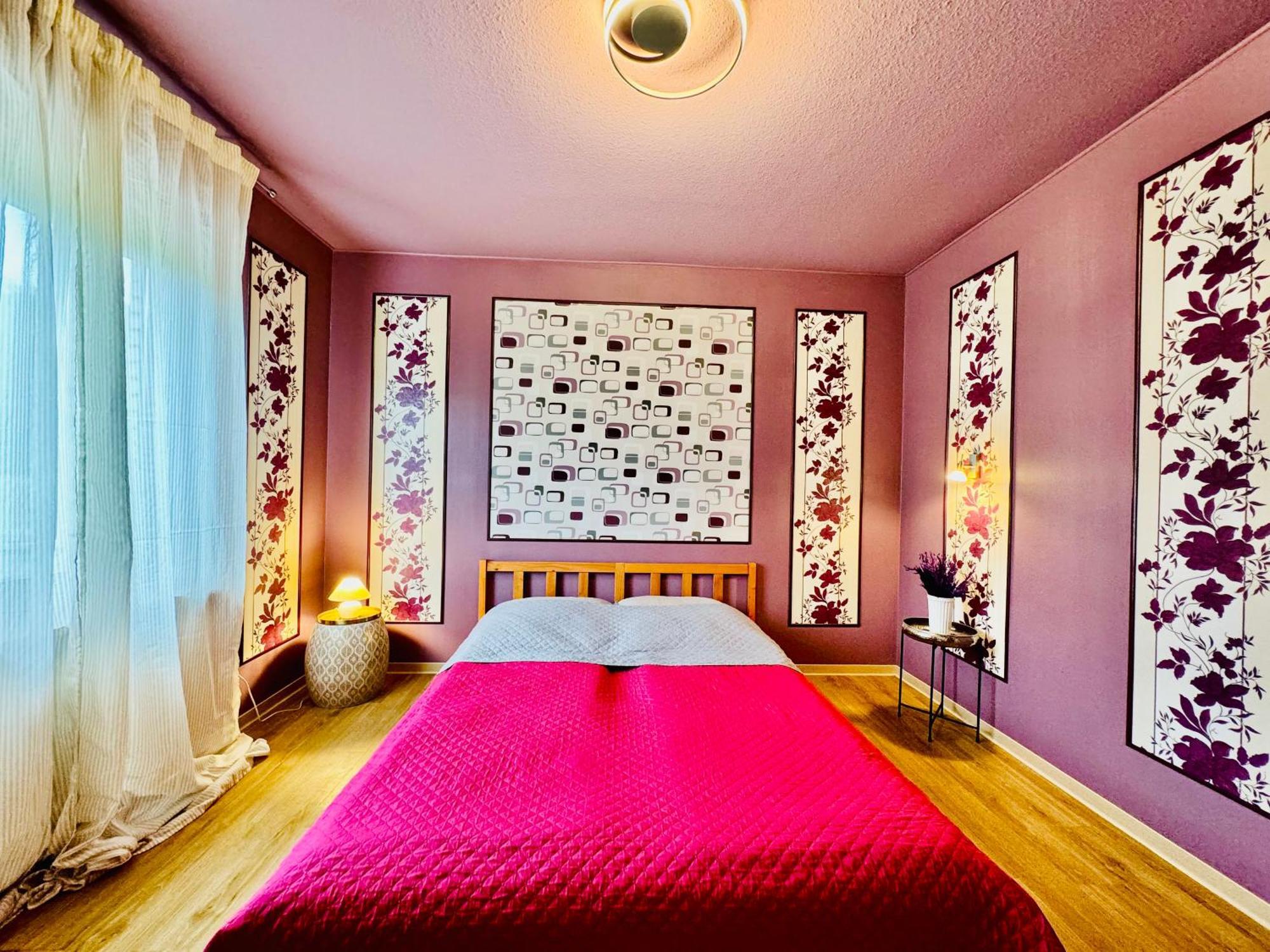 Bookeinfach Bad Ems - Private - Sauna Jacuzzi Whirlpool Swimmingpool Alahna Sup Beachvolleyball Billiards Ping Pong Cinema Theater Music Disco Ball Bbq Und Parkplaetze Apartamento Exterior foto