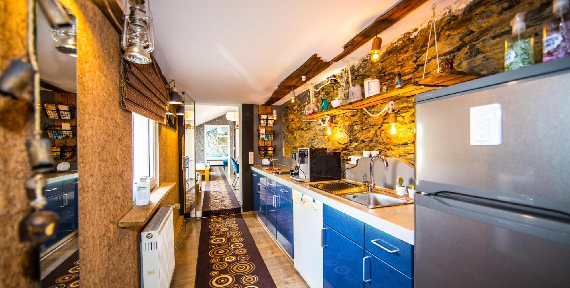 Bookeinfach Bad Ems - Private - Sauna Jacuzzi Whirlpool Swimmingpool Alahna Sup Beachvolleyball Billiards Ping Pong Cinema Theater Music Disco Ball Bbq Und Parkplaetze Exterior foto