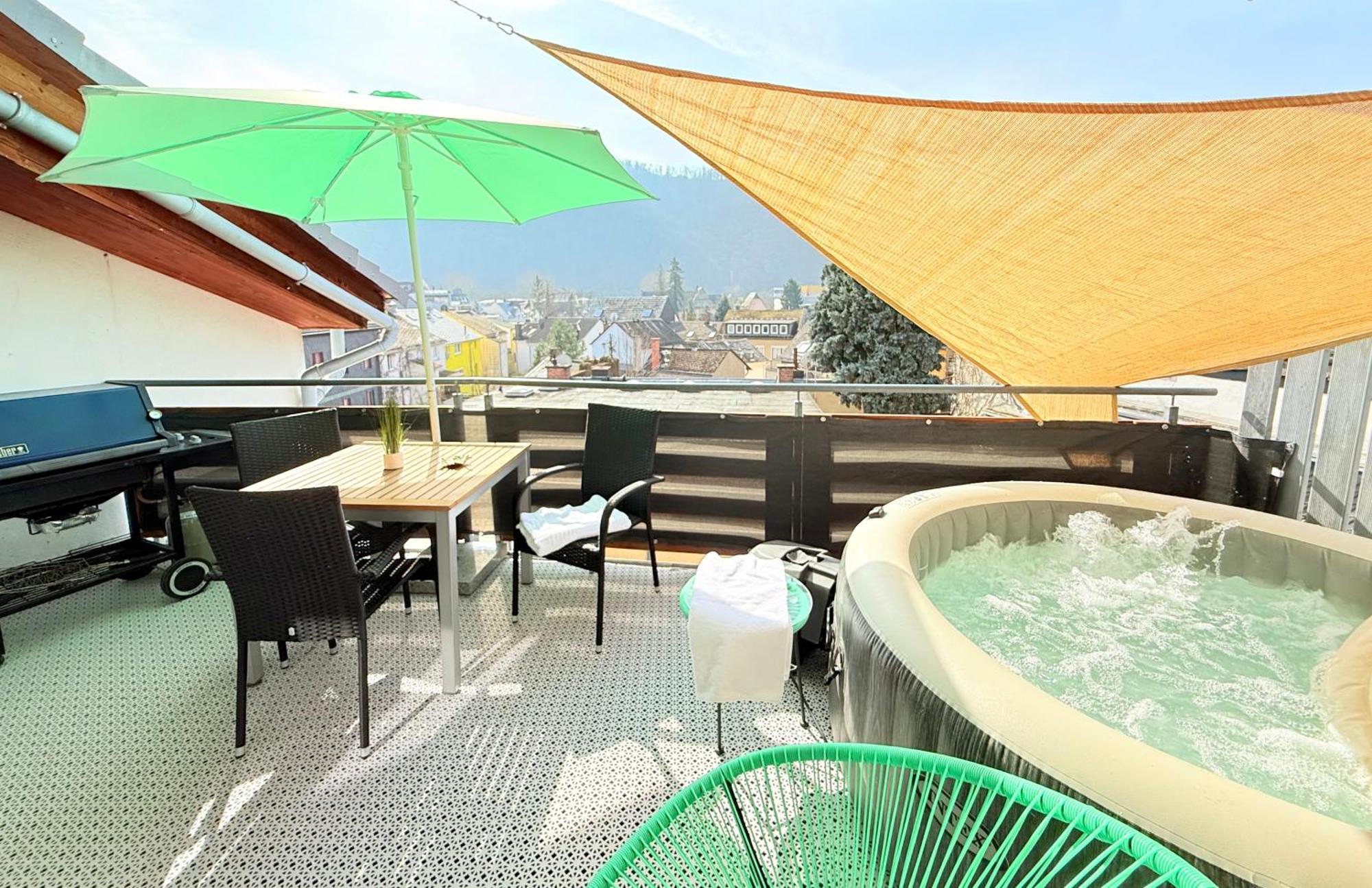 Bookeinfach Bad Ems - Private - Sauna Jacuzzi Whirlpool Swimmingpool Alahna Sup Beachvolleyball Billiards Ping Pong Cinema Theater Music Disco Ball Bbq Und Parkplaetze Apartamento Exterior foto