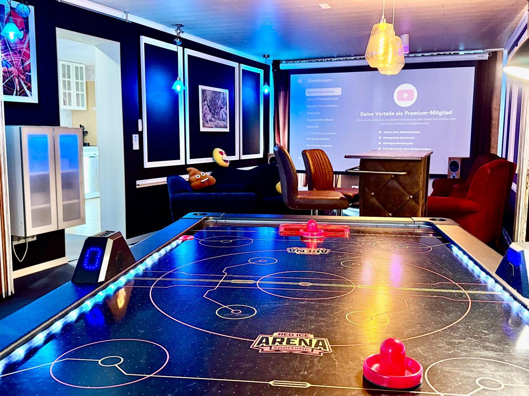 Bookeinfach Bad Ems - Private - Sauna Jacuzzi Whirlpool Swimmingpool Alahna Sup Beachvolleyball Billiards Ping Pong Cinema Theater Music Disco Ball Bbq Und Parkplaetze Exterior foto